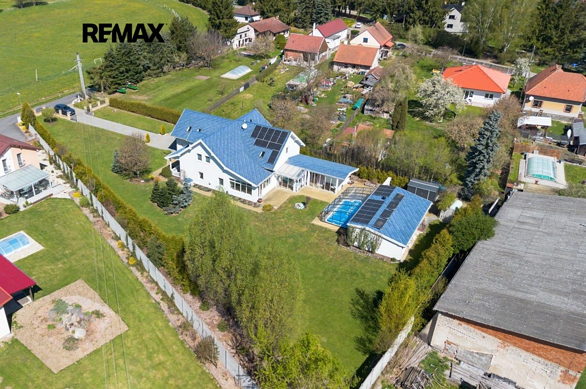 Prodej rodinného domu 597 m², pozemek 2850 m² – fotografie 4