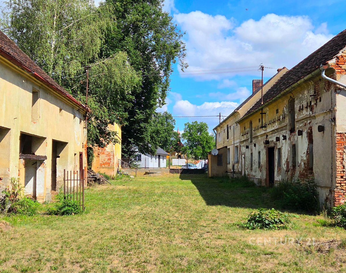 Prodej rodinného domu 237 m², pozemek 2553 m² – fotografie 5