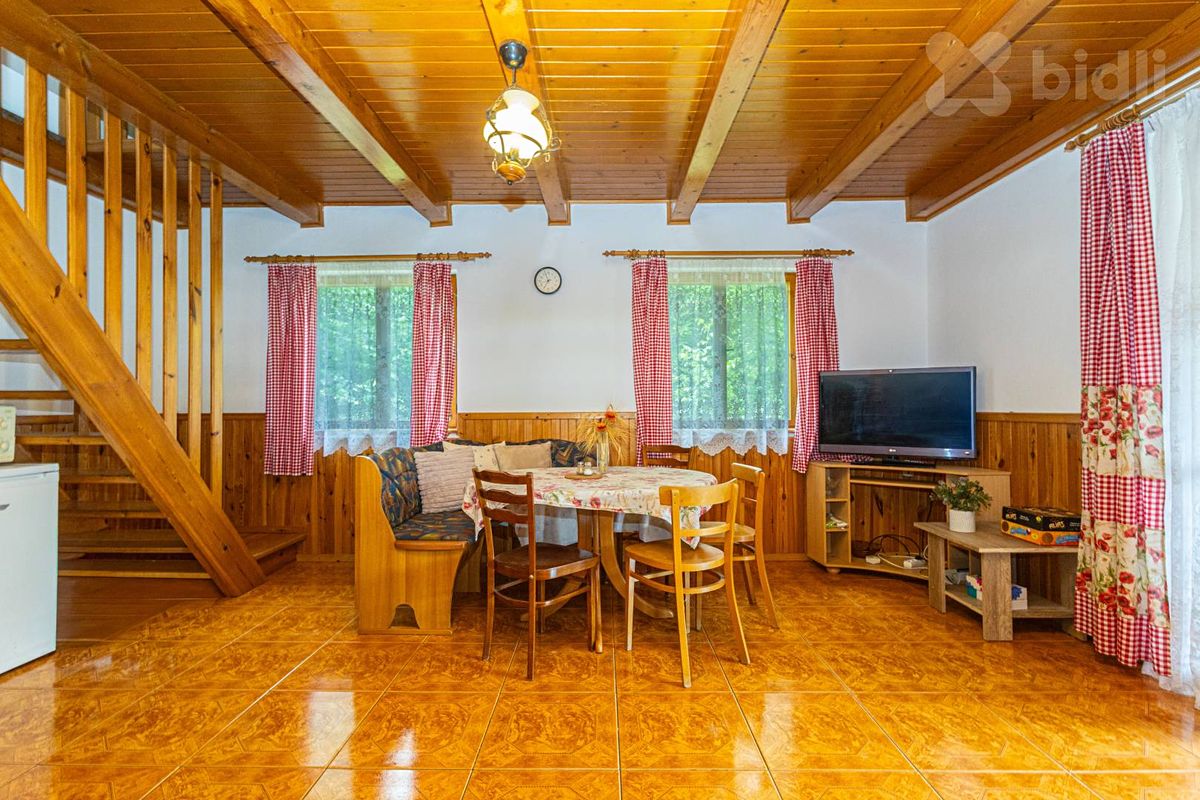 Prodej chaty 95 m², pozemek 65 m² – fotografie 2