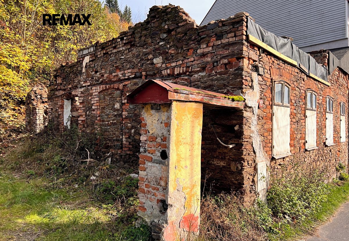 Prodej rodinného domu 106 m², pozemek 246 m² – fotografie 2