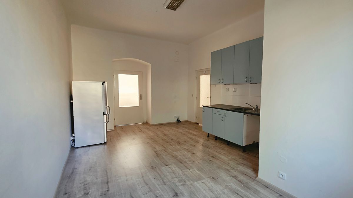 Pronájem bytu 2+1 62 m² – fotografie 4
