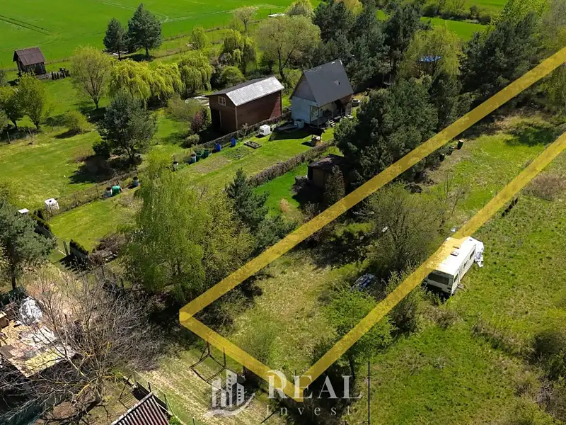 Prodej zahrady 976 m², Louny – náhled fotky 3