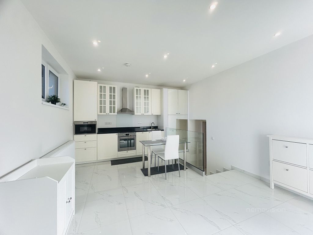 Pronájem bytu 2+kk 55 m²