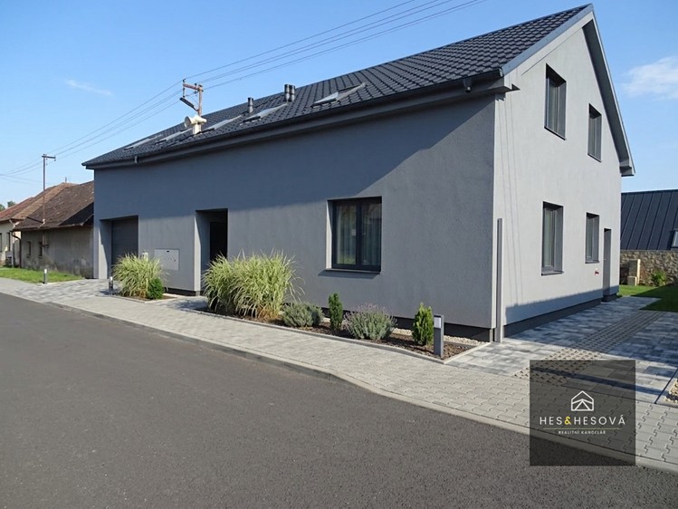 Prodej domu, 146 m² (3 z 23)