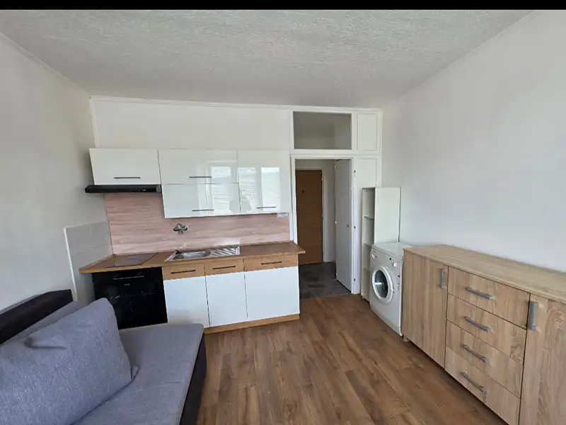 Prodej bytu 1+kk 20 m², Sokolov – náhled fotky 2