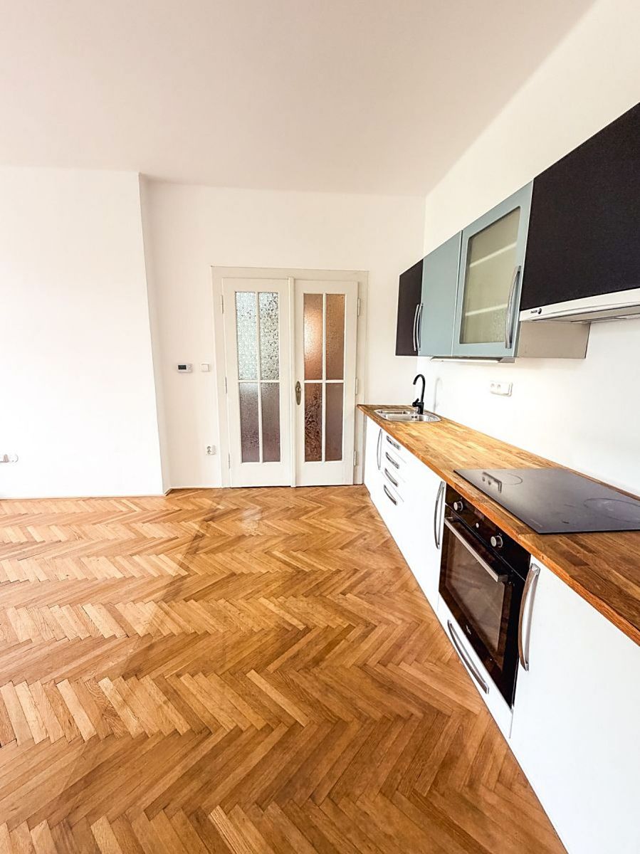 Pronájem bytu 2+kk 65 m²