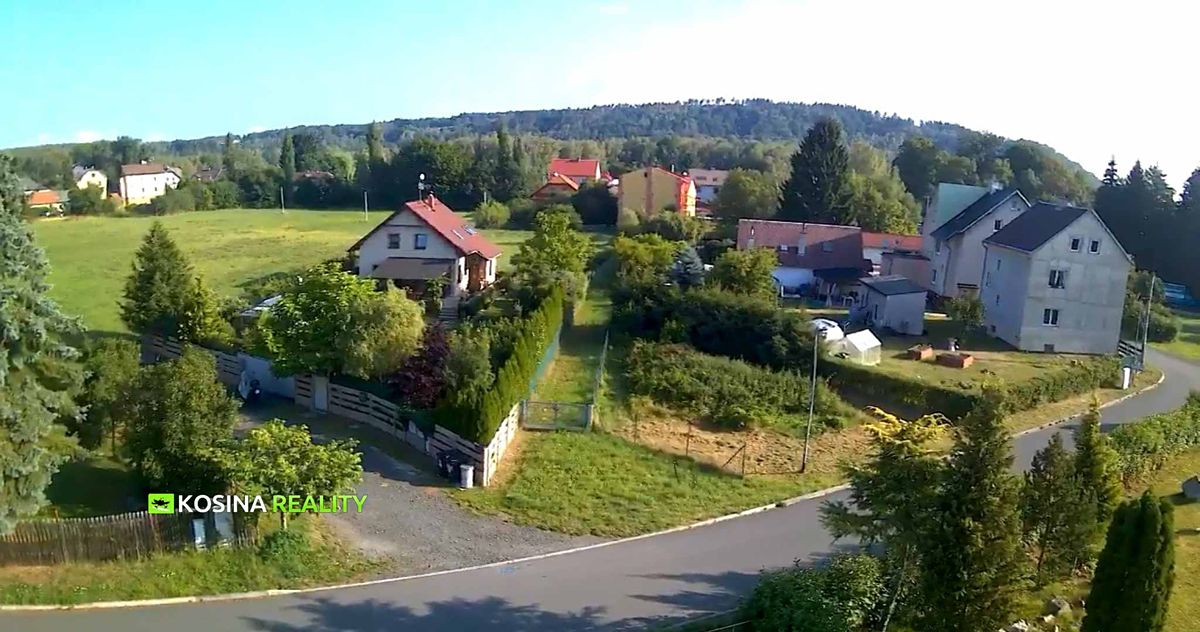 Prodej stavebního pozemku 1703 m² – fotografie 3