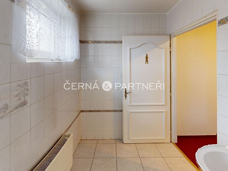 Prodej komerčního prostoru, 1 650 m² (30 z 41)