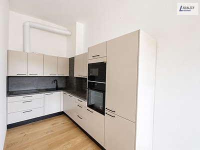Pronájem bytu 1+kk 27 m²