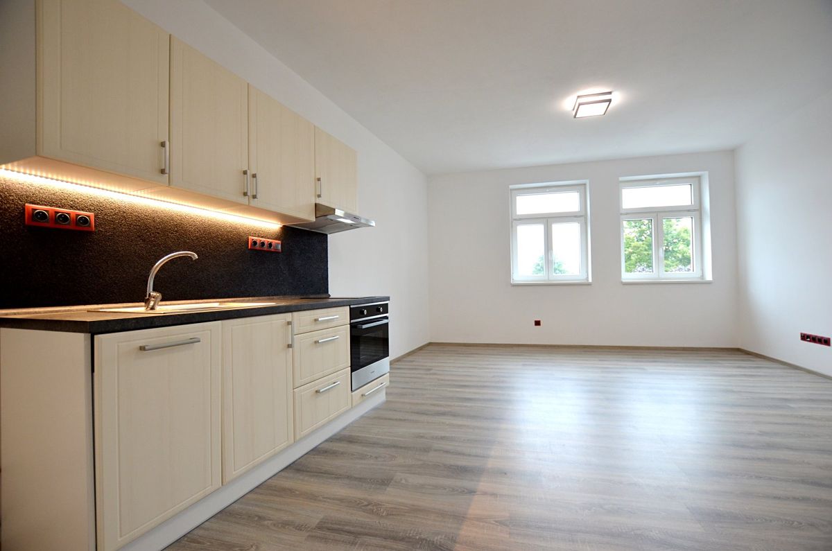 Pronájem bytu 2+kk 43 m²