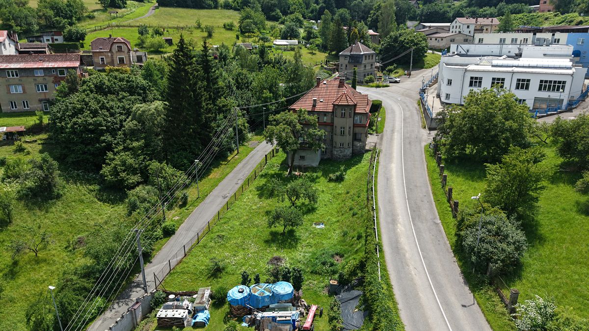 Prodej vily 410 m², pozemek 1204 m² – fotografie 3