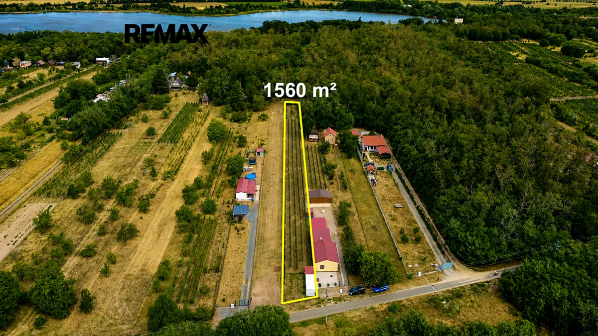 Prodej zahrady 1560 m²
