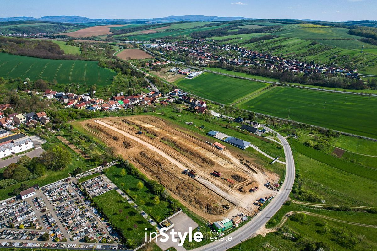 Prodej stavebního pozemku 1000 m²