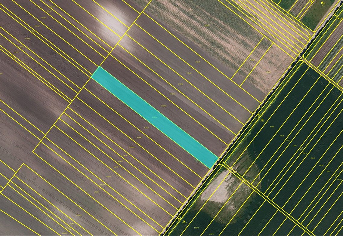 Prodej pole 5826 m²