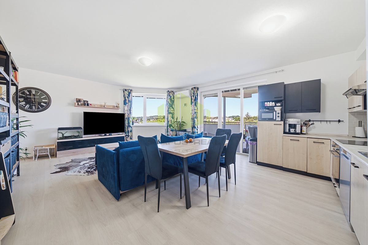 Prodej bytu 4+kk 102 m²
