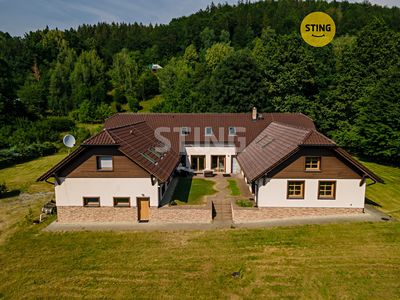 Prodej vícegeneračního domu 708 m², pozemek 8148 m²