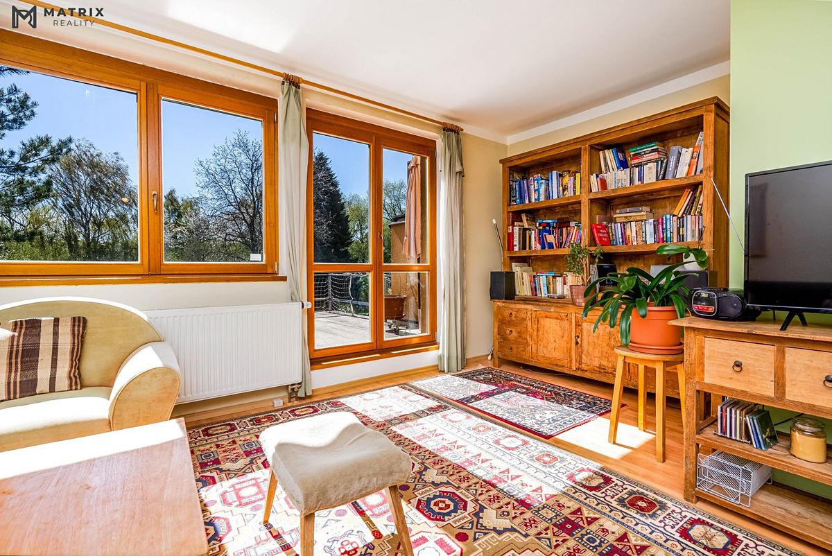Prodej rodinného domu 336 m², pozemek 1442 m² – fotografie 5