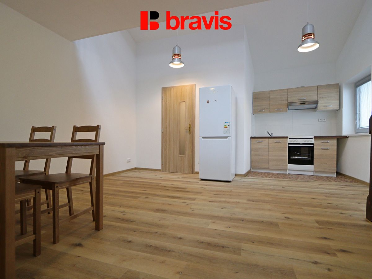 Pronájem bytu 2+kk 65 m²