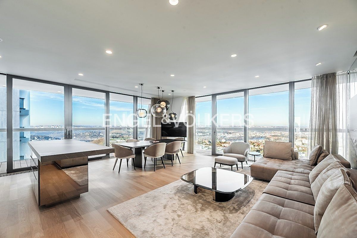 Pronájem bytu 3+kk 132 m²