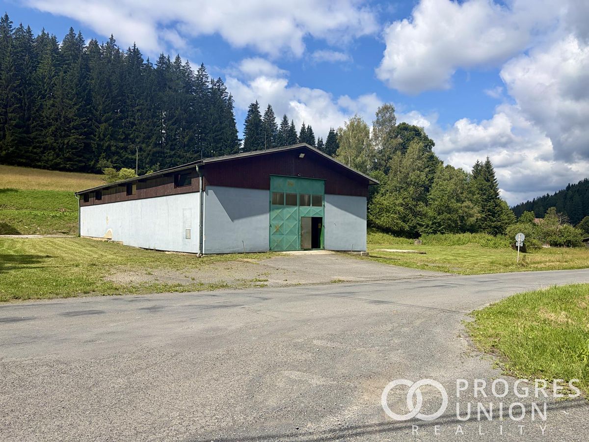 Prodej výrobní haly, prostoru 3509 m²