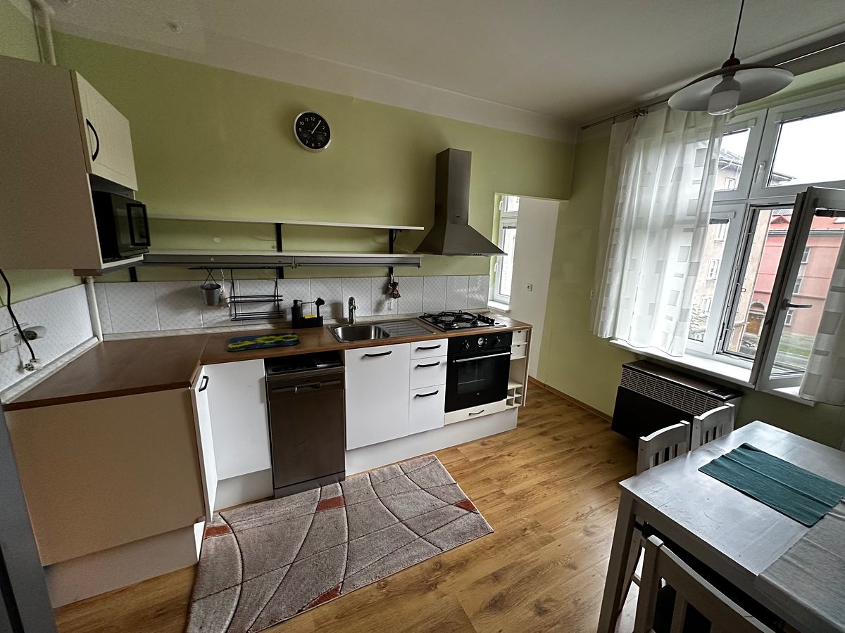 Pronájem bytu 2+1 80 m²