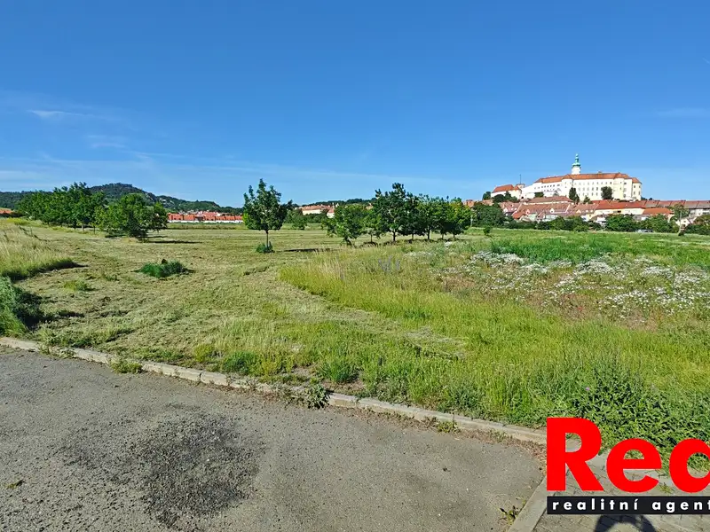 Prodej stavebního pozemku 783 m², Mikulov – náhled fotky 2