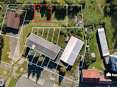 Prodej  komerčního pozemku 330 m²