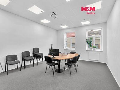 Pronájem kanceláře 136 m²