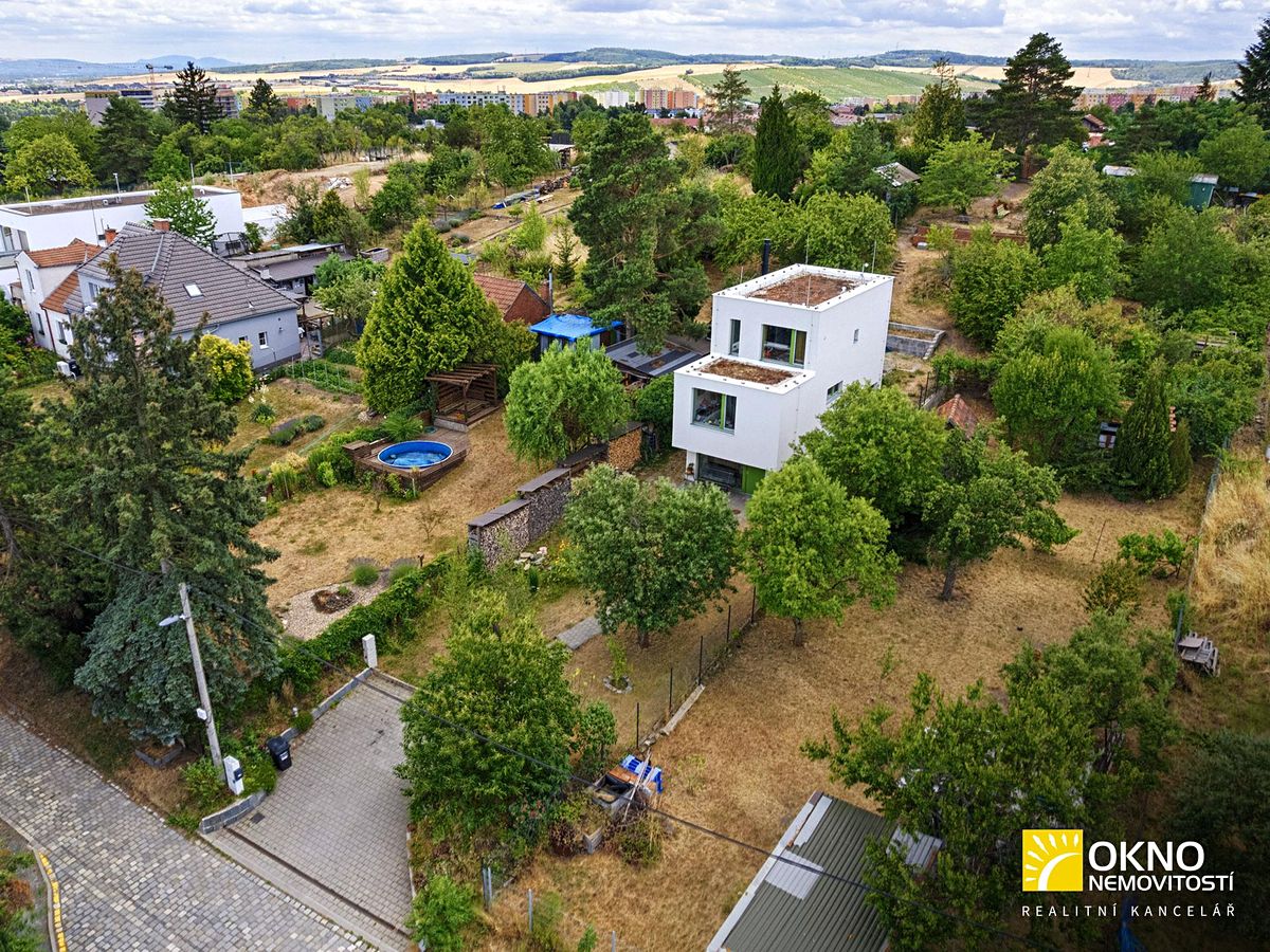 Prodej rodinného domu 120 m², pozemek 830 m² – fotografie 3