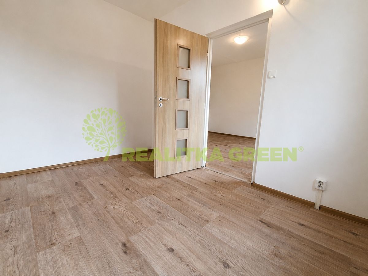 Pronájem bytu 2+kk 41 m² – fotografie 4