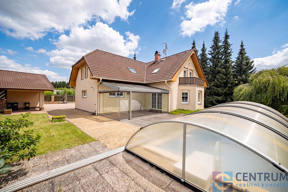 Prodej rodinného domu 190 m², pozemek 1915 m² – fotografie 2