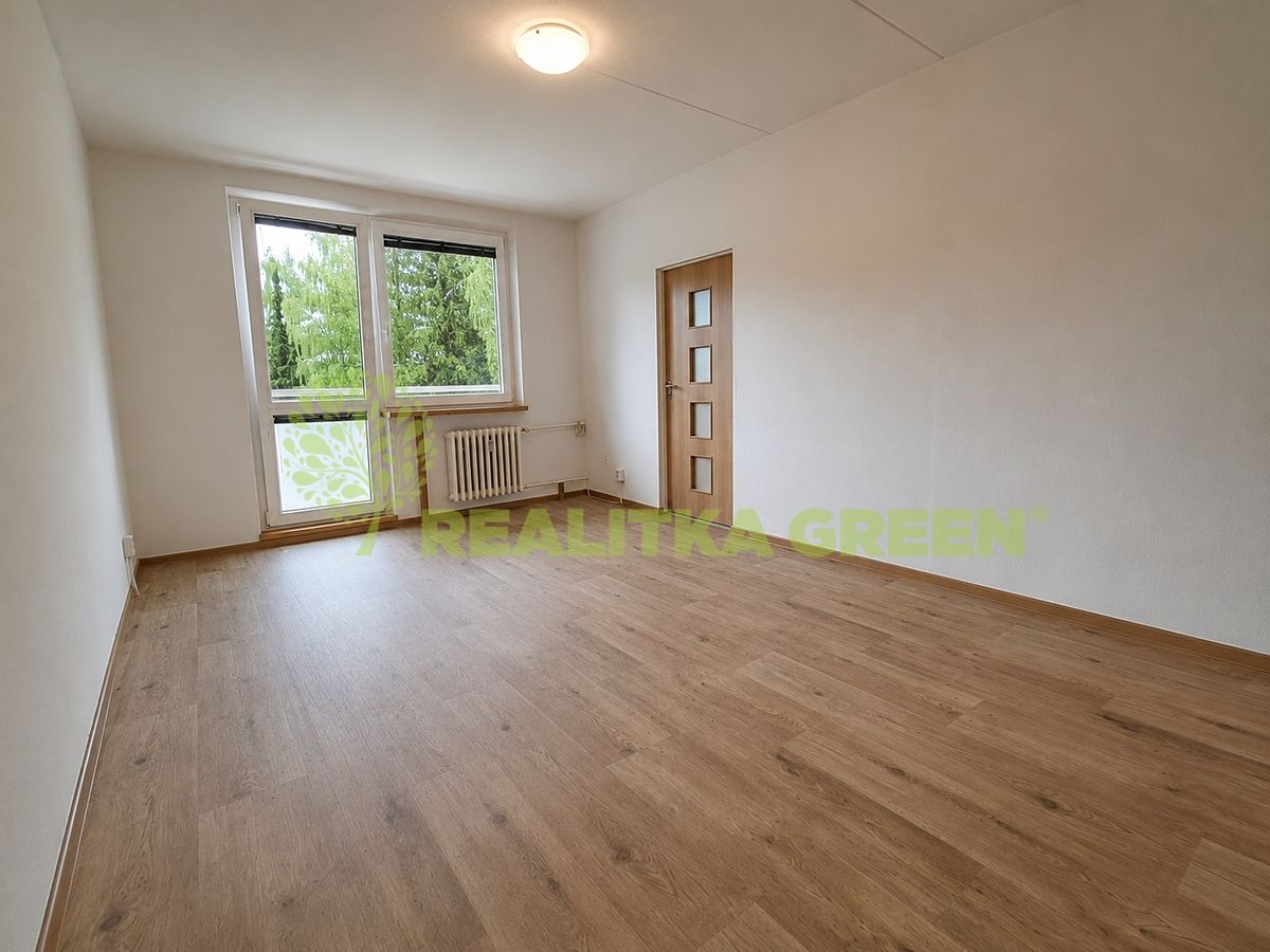 Pronájem bytu 2+kk 41 m² – fotografie 2