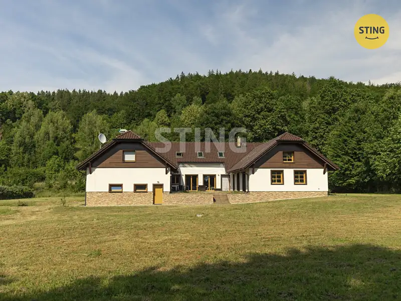 Prodej vícegeneračního domu 708 m², pozemek 8148 m², Morávka – náhled fotky 2