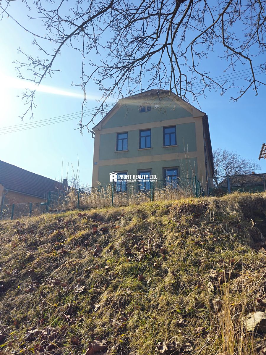 Prodej rodinného domu 166 m², pozemek 1265 m² – fotografie 5