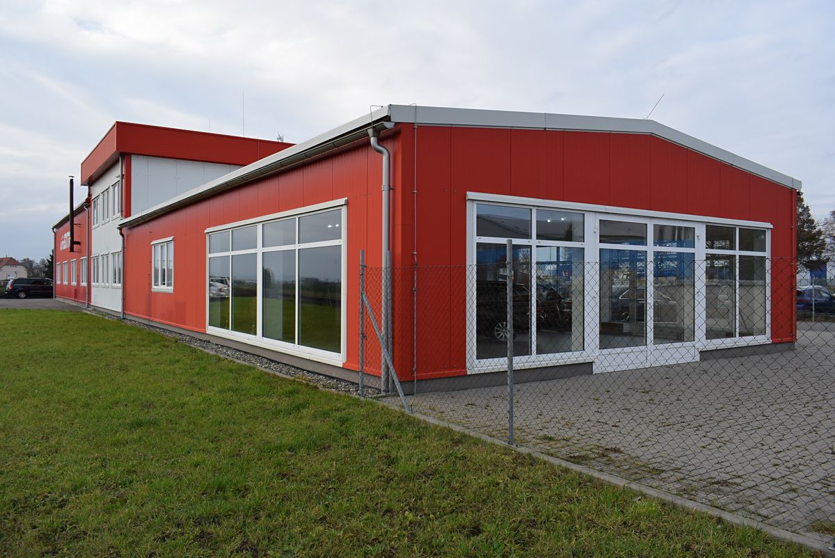 Prodej obchodního prostoru 527 m² – fotografie 2
