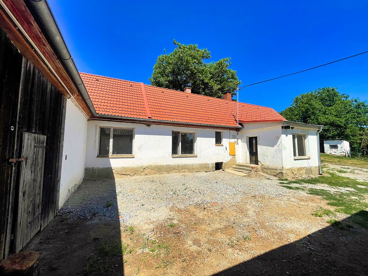 Prodej rodinného domu 100 m², pozemek 1985 m² – fotografie 3