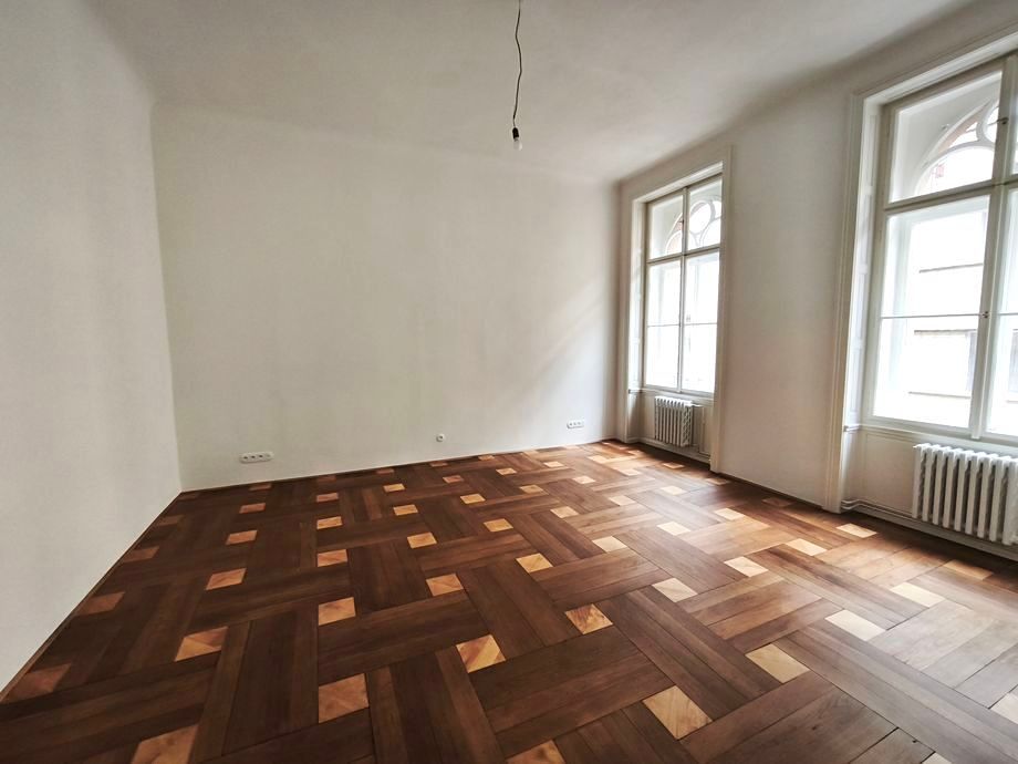 Pronájem bytu 3+1 105 m² – fotografie 2