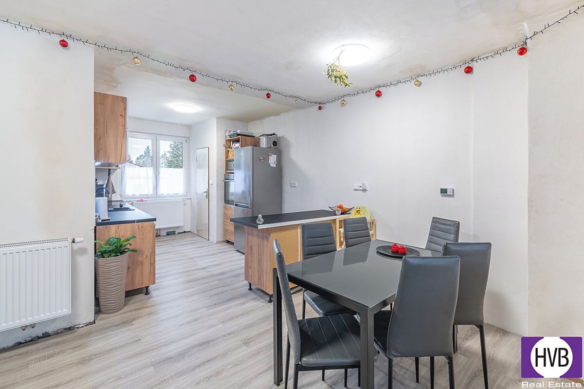 Prodej rodinného domu 144 m², pozemek 262 m² – fotografie 5
