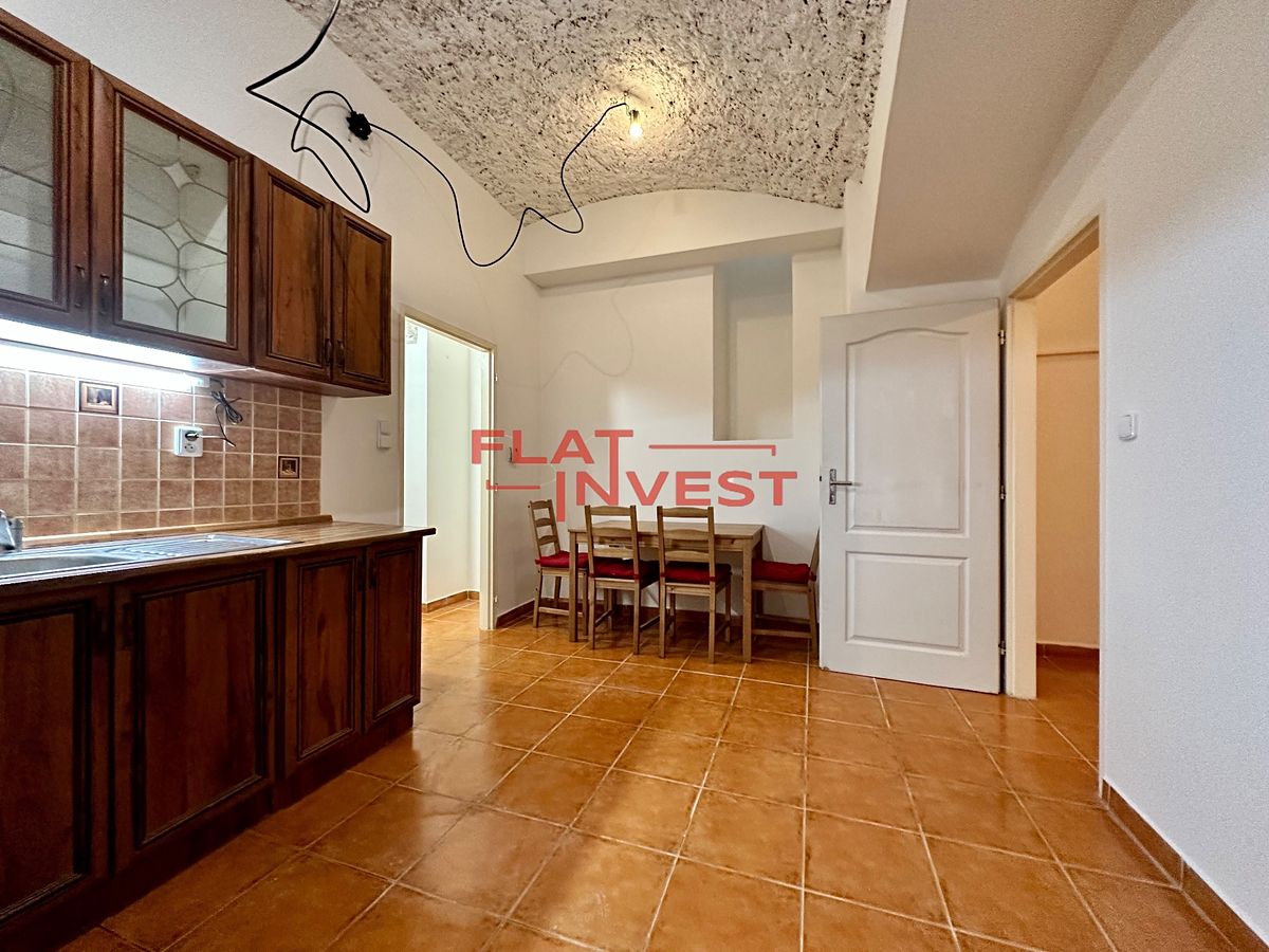 Pronájem bytu 1+1 37 m²