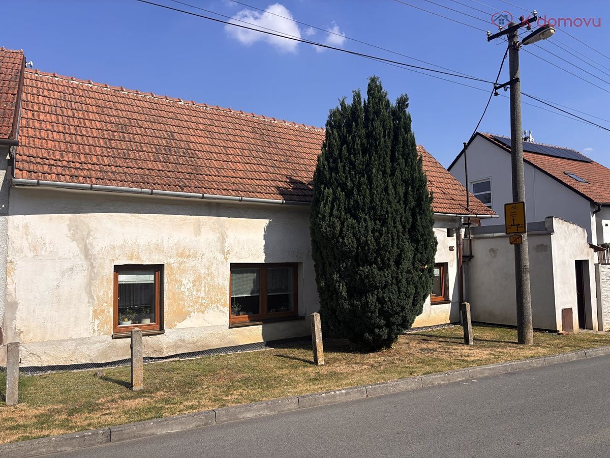 Prodej rodinného domu 100 m², pozemek 851 m² – fotografie 3