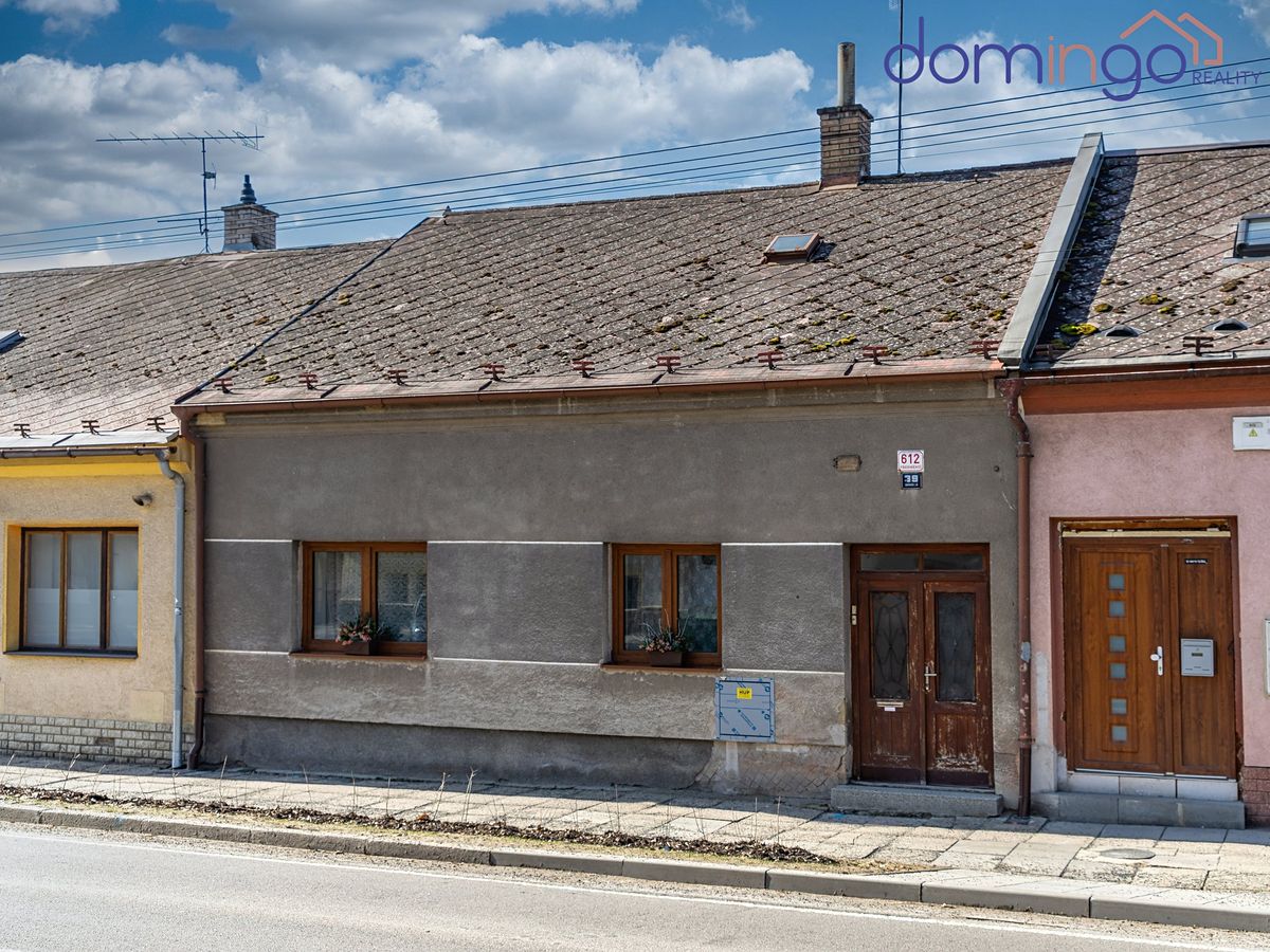 Prodej rodinného domu 100 m², pozemek 247 m² – fotografie 2