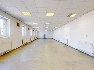 Pronájem kanceláře 470 m²