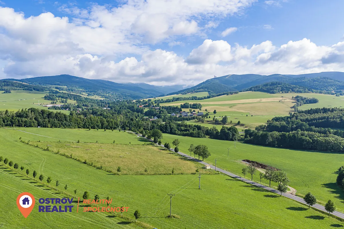 Prodej komerčního pozemku 5989 m²