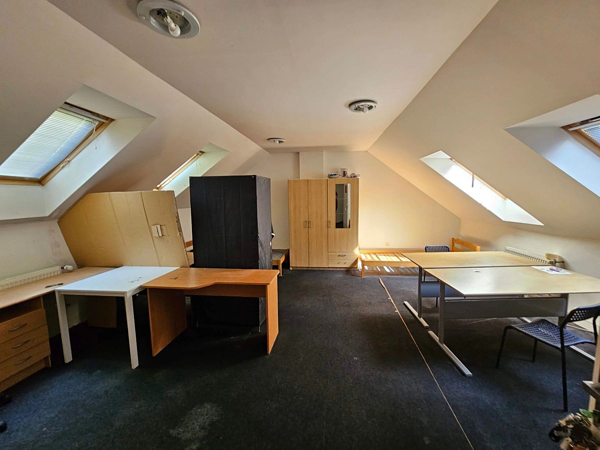 Pronájem bytu pokoje 33 m²