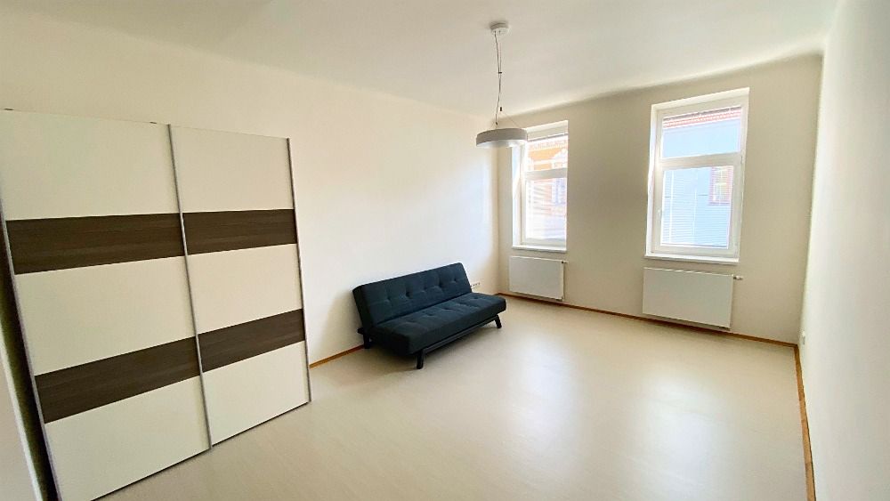 Pronájem bytu 1+1 42 m²