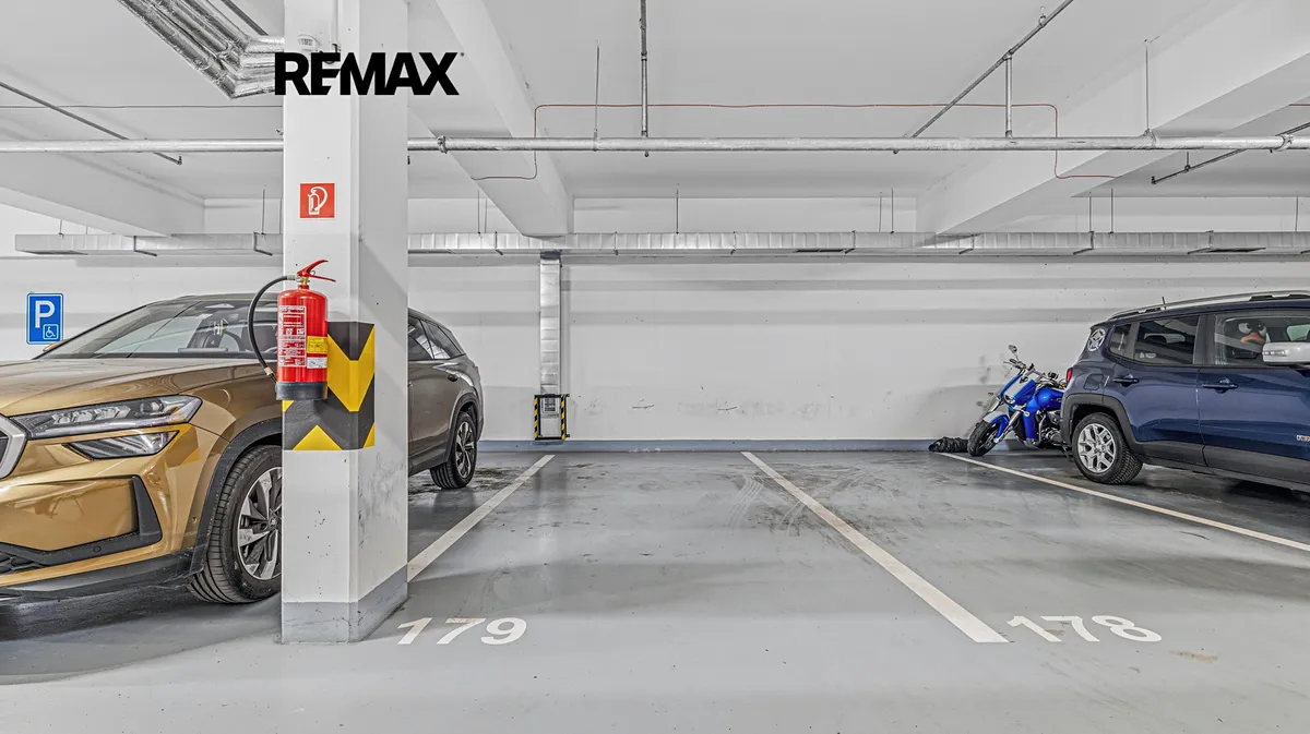 Prodej garážového stání 15 m²