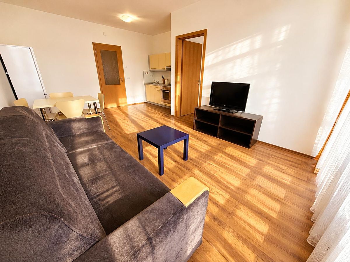 Pronájem bytu 2+kk 52 m² – fotografie 4