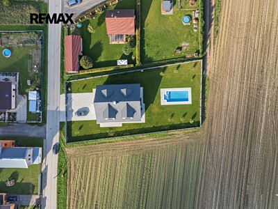 Prodej  stavebního pozemku 1 671 m²