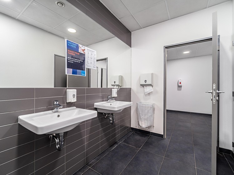 Комерційне приміщення в оренду, 1 154 м² (5 з 10)