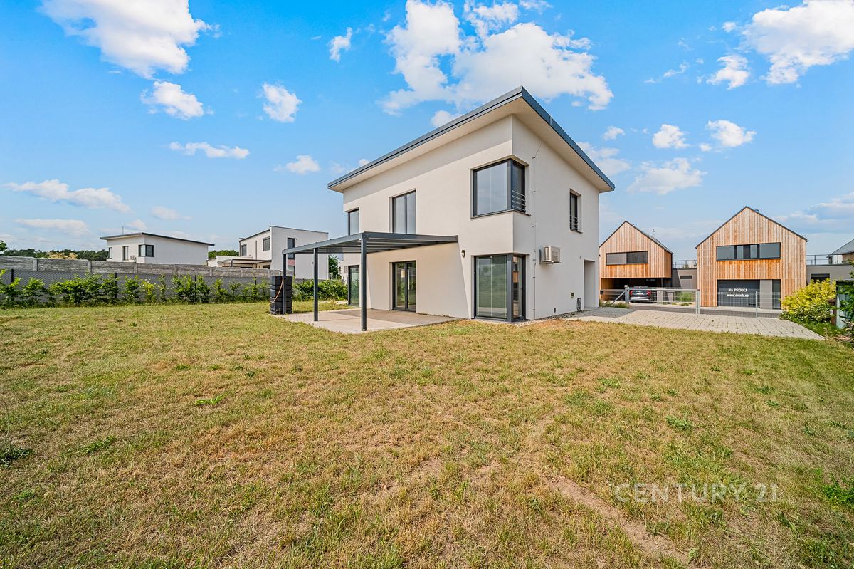 Prodej vícegeneračního domu 131 m², pozemek 1240 m²